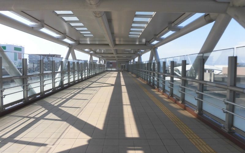 新居浜駅の歩道橋